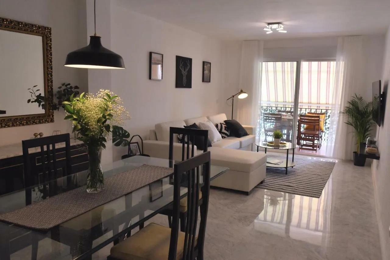 Homely Malaga Don Cristian Con Parking Privado Apartament