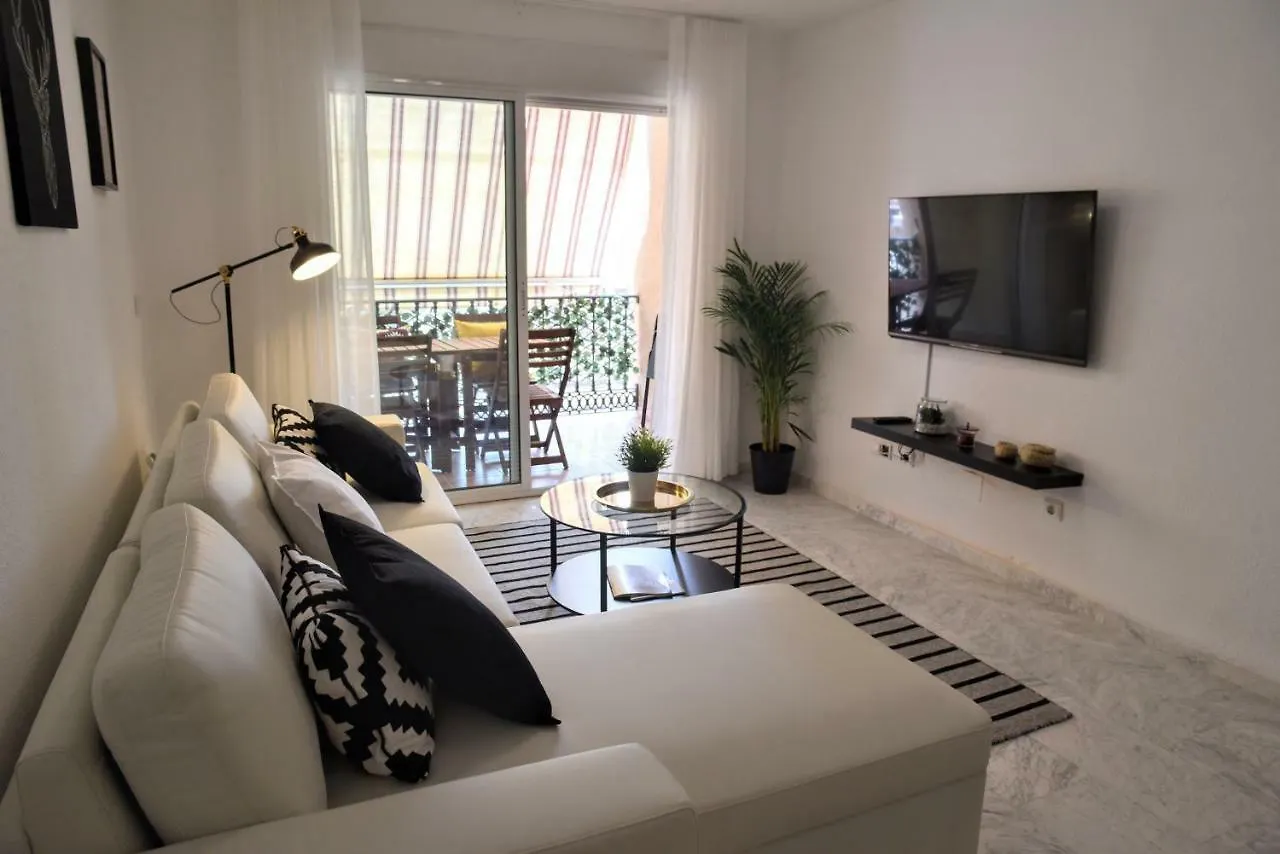 Homely Malaga Don Cristian Con Parking Privado 0*,  Hiszpania